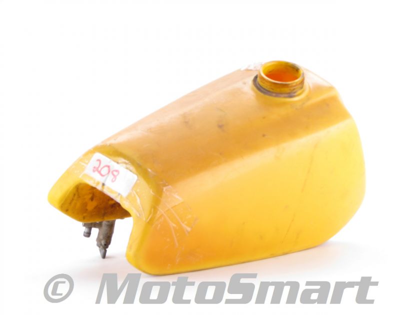 1980 Yamaha YZ80G Gas Fuel Petrol Tank   3R1 24110 00 00   Image 15