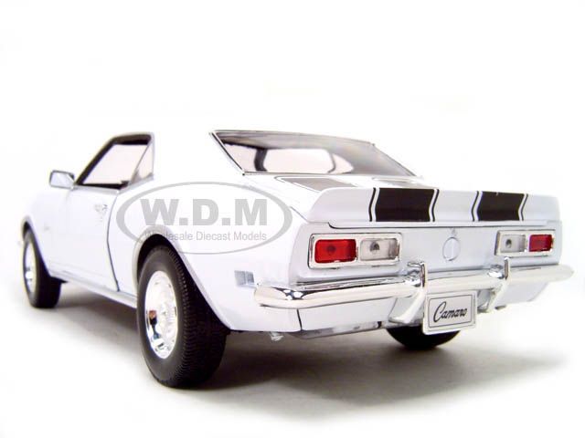 1968 CHEVROLET CAMARO Z 28 WHITE 118 DIECAST MODEL  