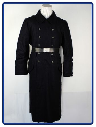 cotton twil. Provisions were made in the lining, and in the Greatcoat 