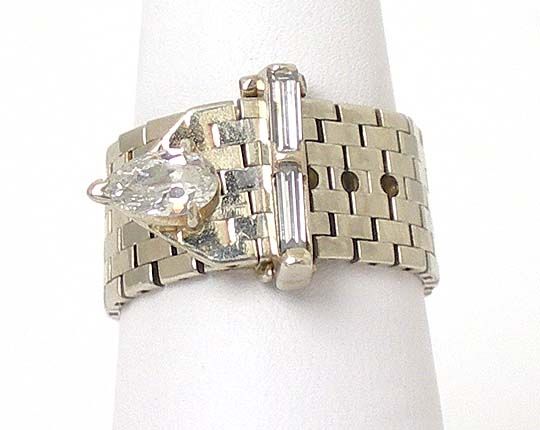 LOVELY VINTAGE 10K W GOLD & DIAMONDS FLEX BAND RING  