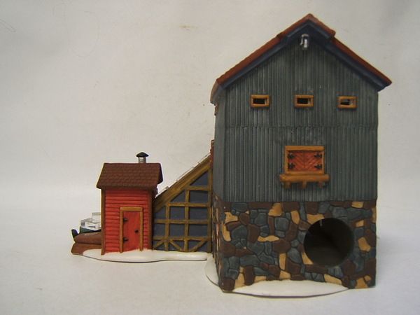 Dept 56 Blue Star Ice Co. 5647 2 New England Village  