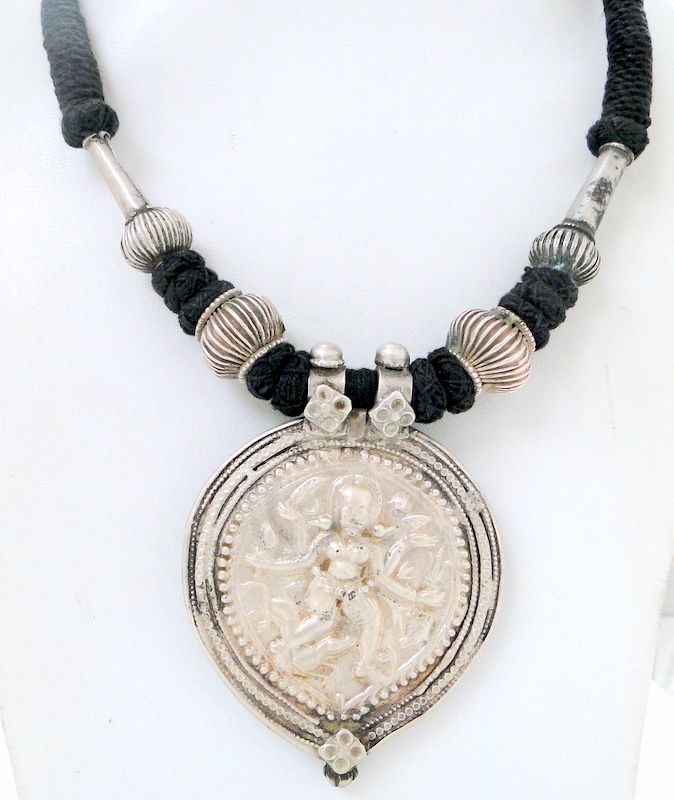 ANTIQUE TRIBAL JEWELRY OLD SILVER NECKLACE PENDANT  