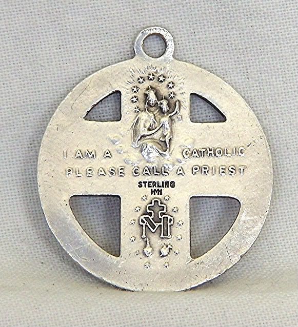 VINTAGE Sterling Enamel MILITARY CRUCIFORM MEDAL in VICTORY WREATH by 