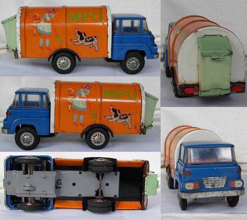 VINTAGE GARBAGE TRUCK   TOY, RUSSIA  