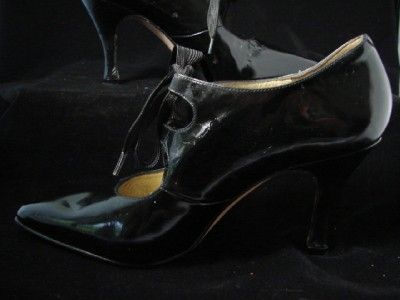 Pre owned, patent needs cleaning, wear inside and out, scuffing, fair 