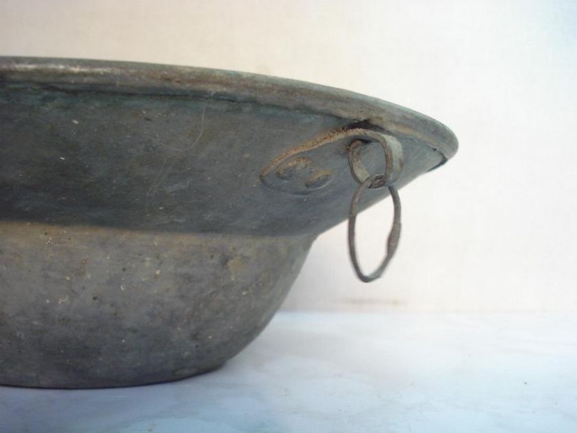 17C. ANTIQUE MEDICAL BLOOD LETTING BOWL, RAZOR & LANCET TYPICAL 1600s 