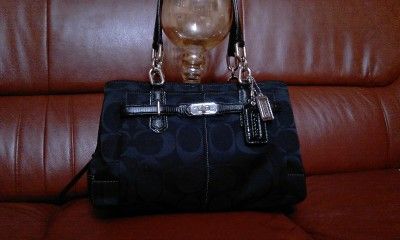   CHELSEA JAYDEN SIGNATURE TOTE IN BLACK WITH COACH HANGING CHARMS