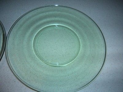 LOT OF 4 VINTAGE GREEN DEPRESSION GLASS PLATES 8  