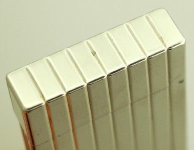 ELEGANT S. T. DUPONT VERTICAL LINE LIGHTER IN DAVIDOFF LEATHER CASE