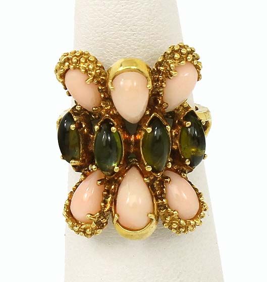 VINTAGE 18K GOLD, PERIDOT & ANGEL SKIN CORAL RING  