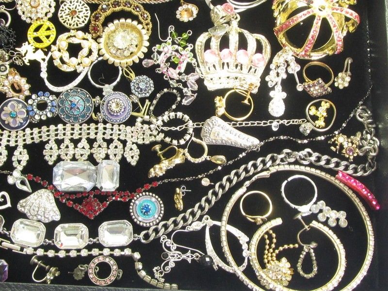 98PC VINTAGE & MODERN BROKEN RHINESTONE CRAFT PARTS JEWELRY LOT*STONE 