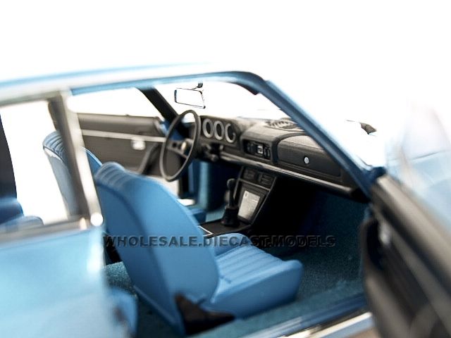 1970 PEUGEOT 504 COUPE BLUE 118 DIECAST MODEL NOREV  