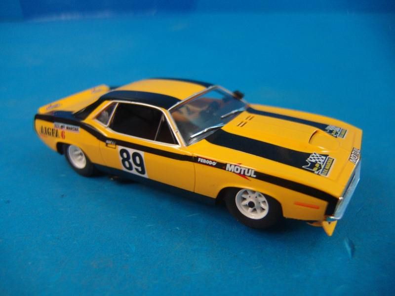 SCX 1/32 Slot Car Analog Plymouth Barracuda AAR Muscle Car 64870 