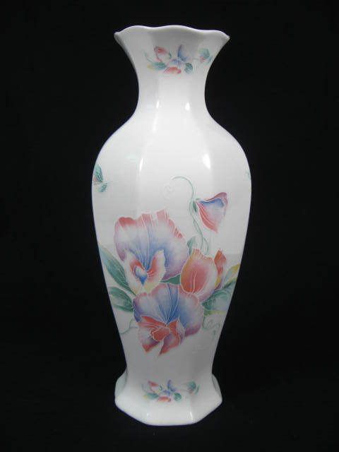 ANTIQUE AYNSLEY Little Sweetheart Fine Bone China Vase  