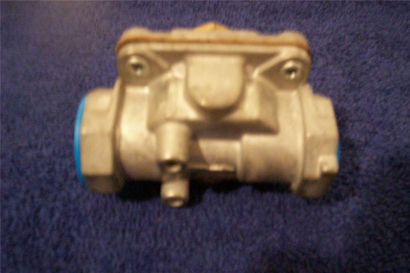 NEW KENMORE RANGE PRESSURE REGULATOR VALVE, WB19K26  