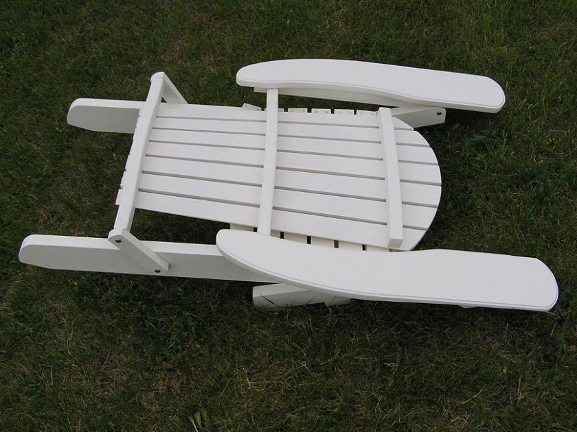 Deluxe White Cedar Adirondack Folding Chair   White  