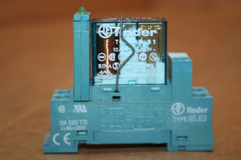 Finder Relay Base 95.63 40.31, 10 Amp #18582  