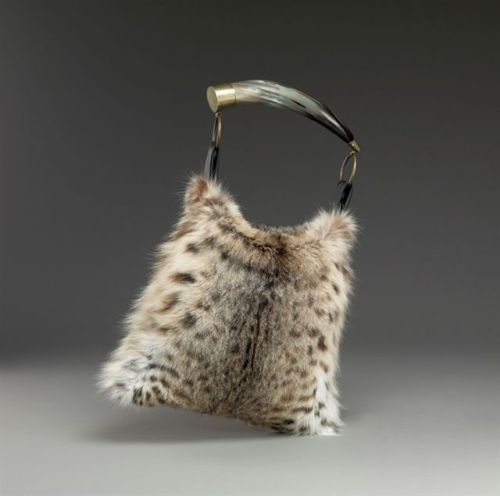 BRAND NEW AMERICAN LYNX FUR HORN BAG  